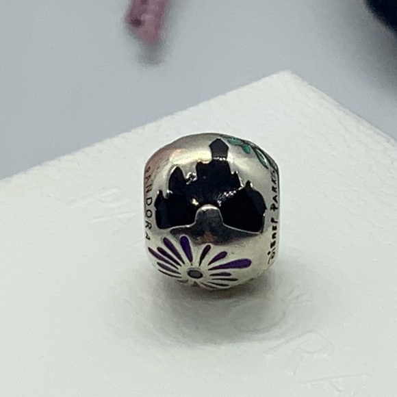 Pandora Jewelry - PANDORA Disney Fantasy Fireworks Parks Exclusive!